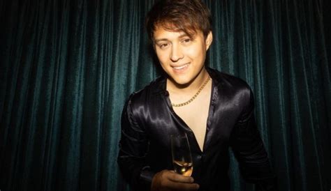 Enrique Gil embracing producer hat, pitching 2 new  .